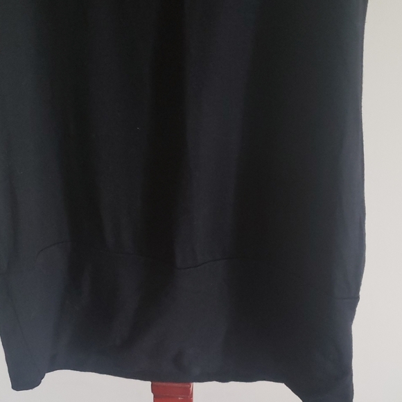 Black shoulder knotted top - Picture 3 of 6